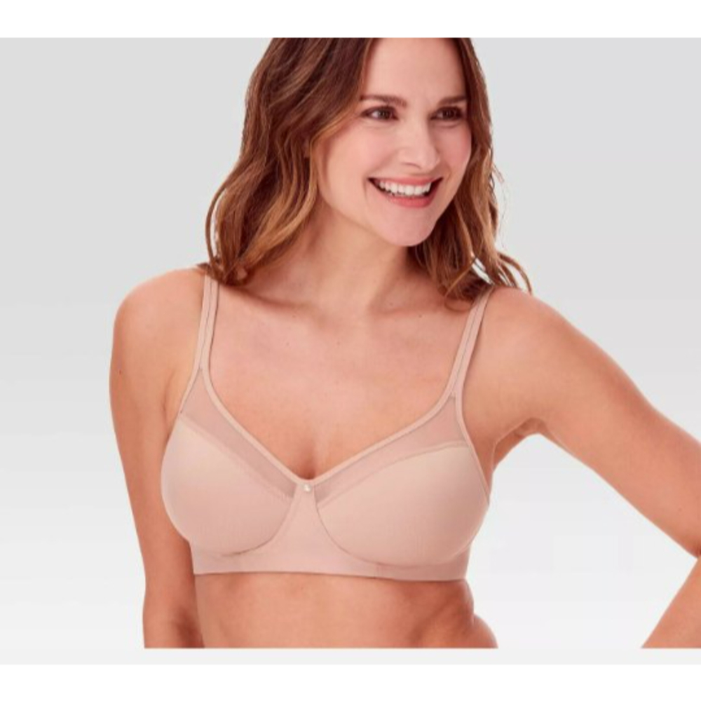 Beauty by Bali Women's Wirefree Spacer Ultralight Bra Style DFB440